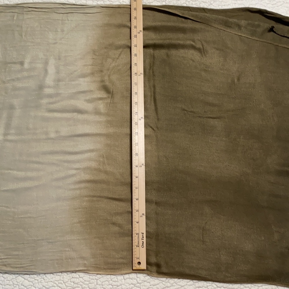 Angl Scarf - Picture 8 of 9